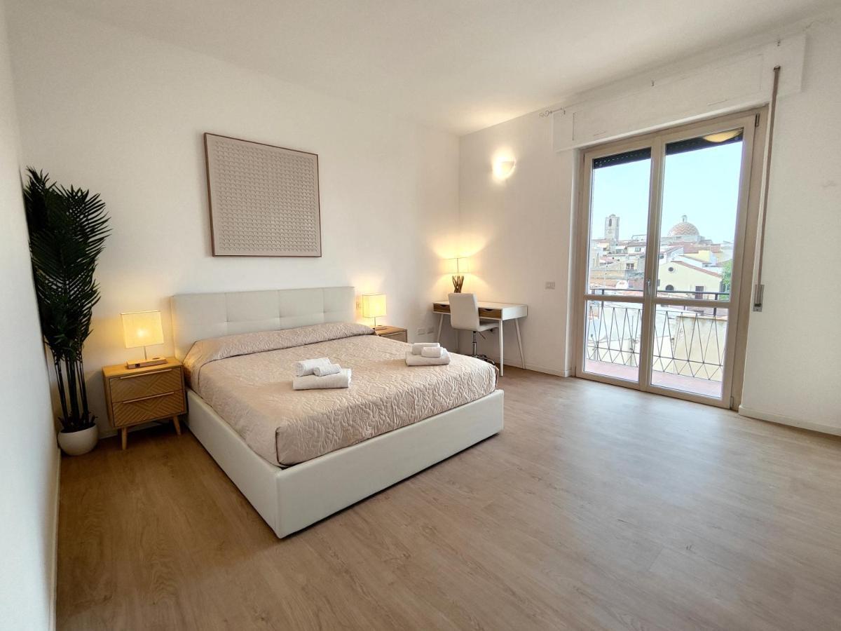 Appartamento Attico Vespucci Luxury Penthouse Olbia Esterno foto